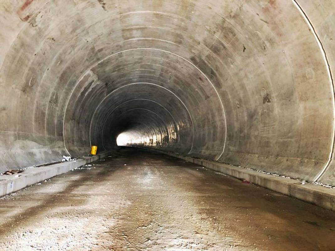 Saatte 200 kilometre hıza ulaşacak trenlerle iki şehir arası 2 saate düşecek 3